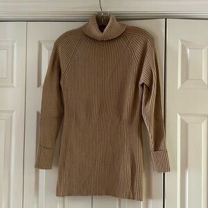 Tan Tunic Sweater, White Hiuse Black Market, Size Med